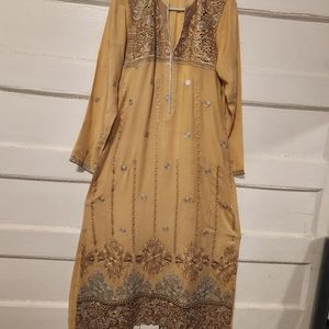 Pakistani Indian 3 piece suit